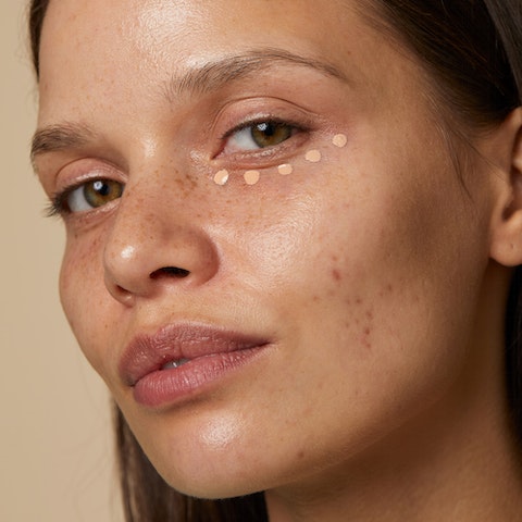 Консилер 3D Лифтинг, тон 01 фарфоровый