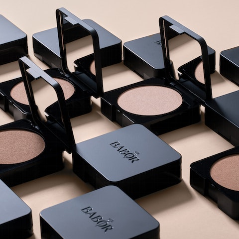 Компактная Пудра-Крем, тон 04 солнечная бронза